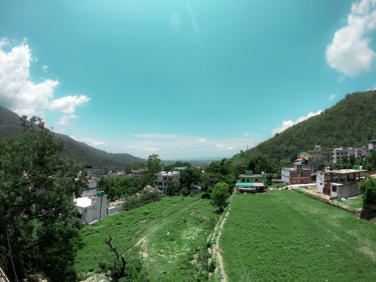 Ananta Residency Hotel Rishikesh Bagian luar foto